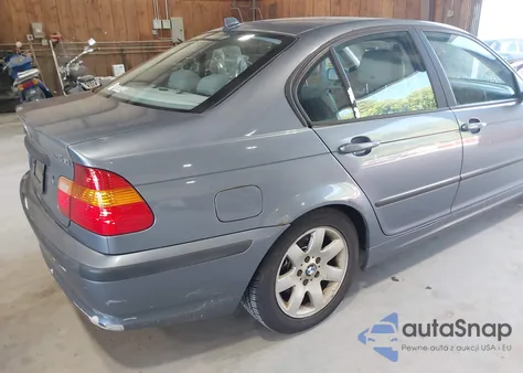 2004 BMW 325Xi z USA, uszkodzony, nr VIN WBAEU33464PR06058